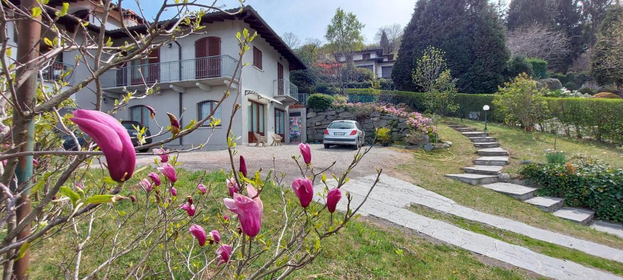 Вілла La Casa Delle Camelie Стреза Екстер'єр фото