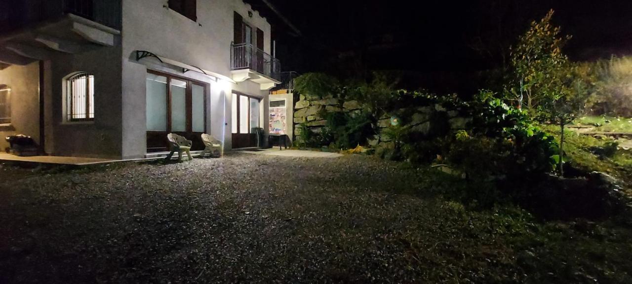 Вілла La Casa Delle Camelie Стреза Екстер'єр фото